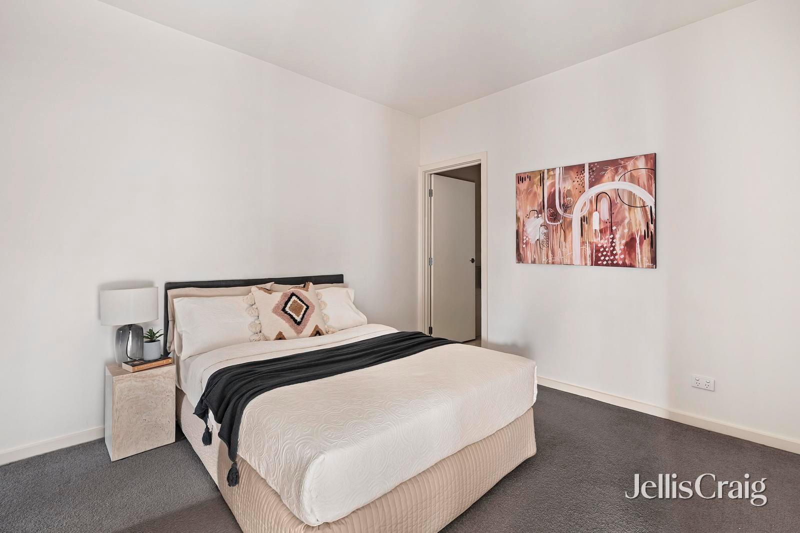 102/11-13 Bourke Road, Ringwood image 6