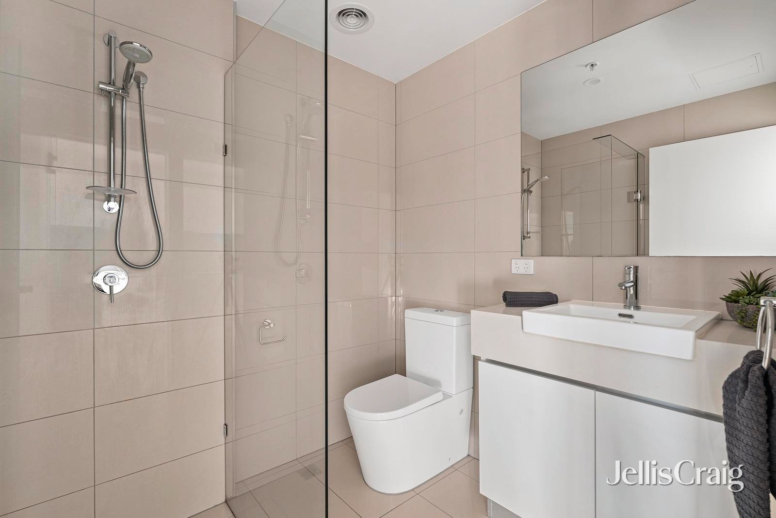 102/11-13 Bourke Road, Ringwood image 7