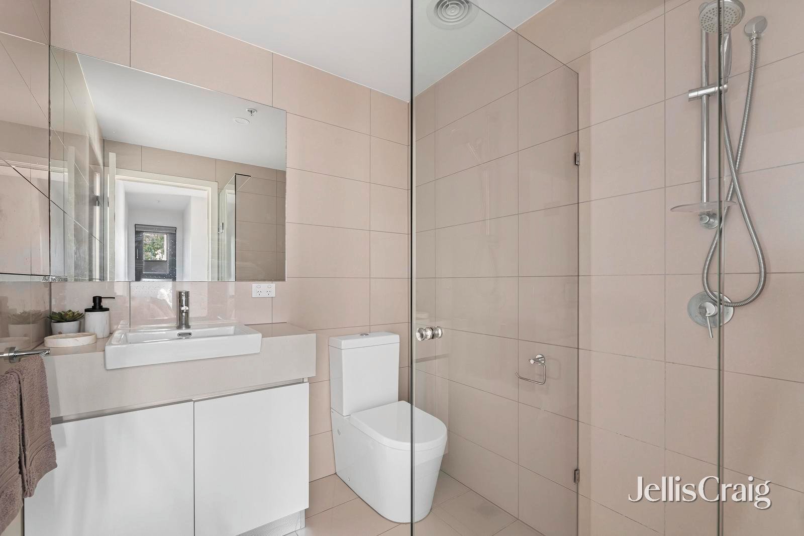 102/11-13 Bourke Street, Ringwood image 9