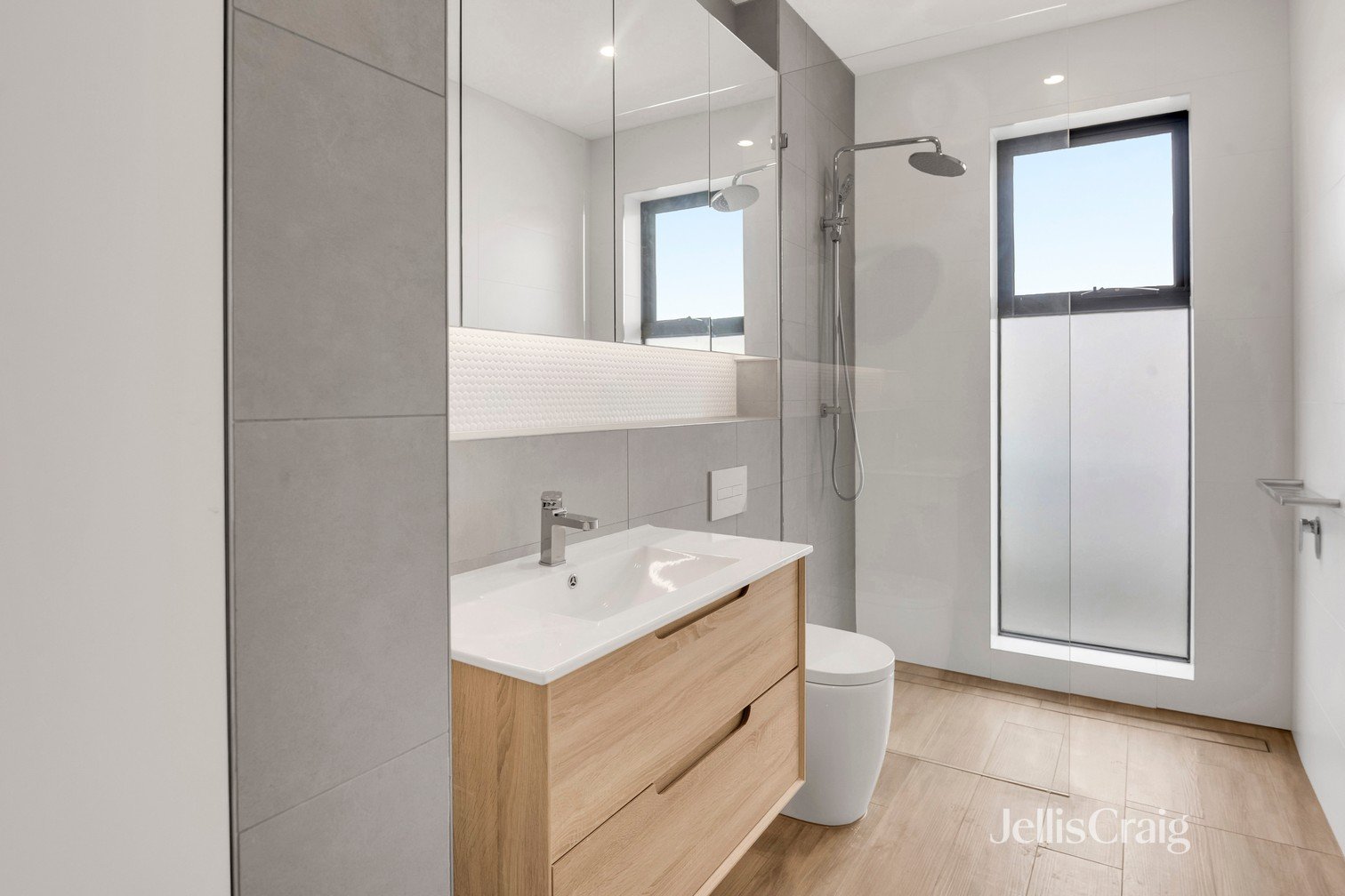102/11 Bent Street, Altona image 8