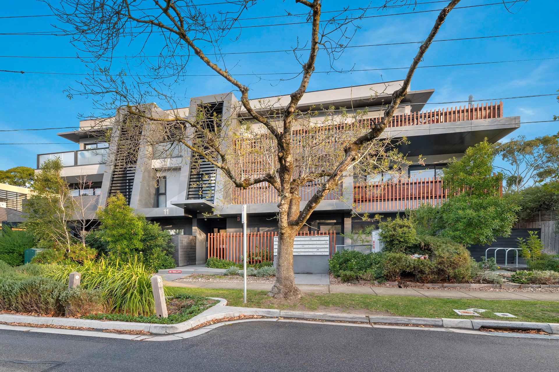 102/11 Bourke Street, Ringwood image 1