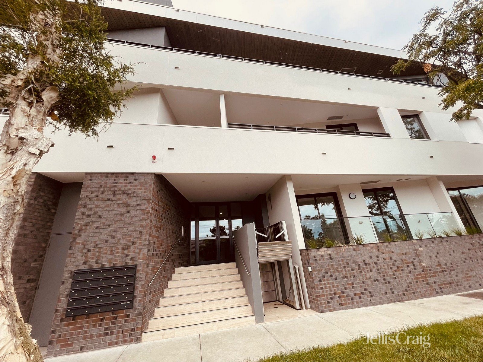 102/11A Keiller Street, Hampton&nbsp;East image 1