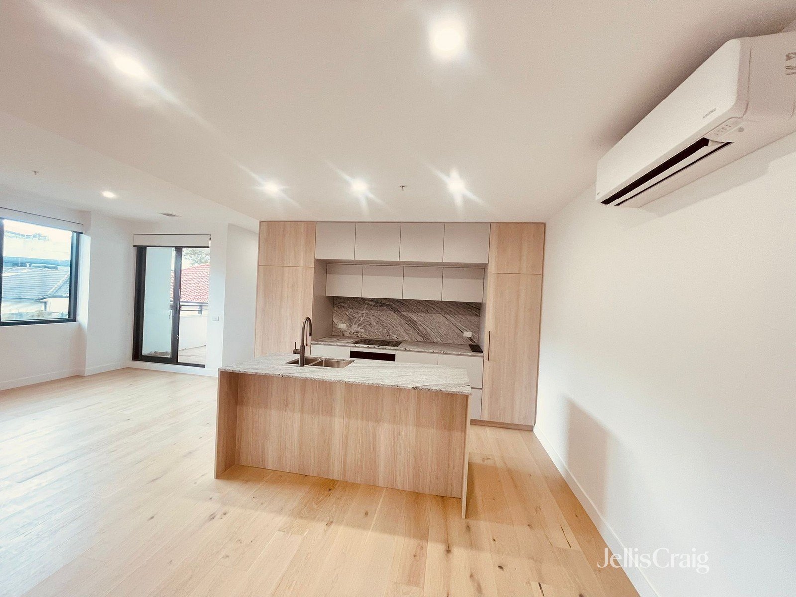 102/11A Keiller Street, Hampton&nbsp;East image 2