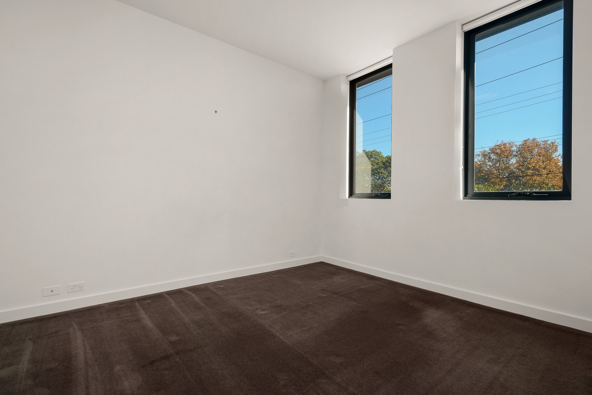 Property Gallery Thumbnail 5