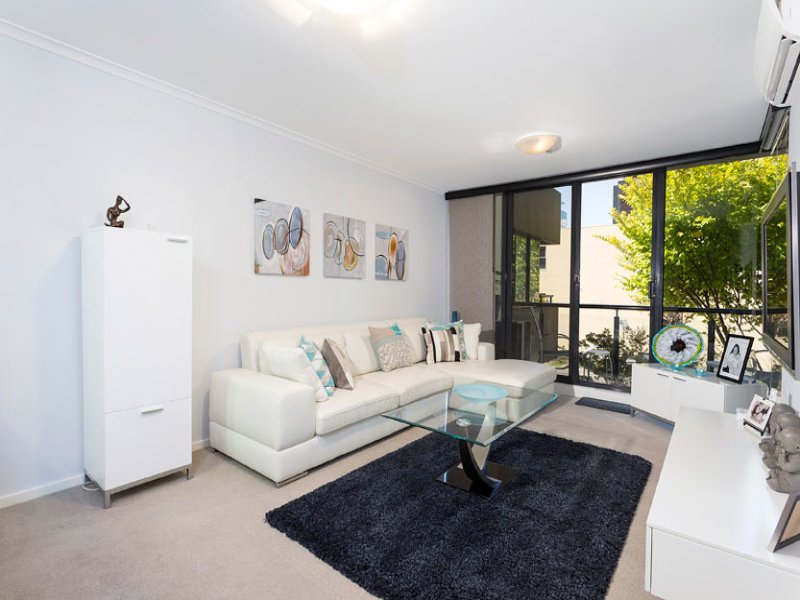 102/148 Wells Street, South Melbourne image 2