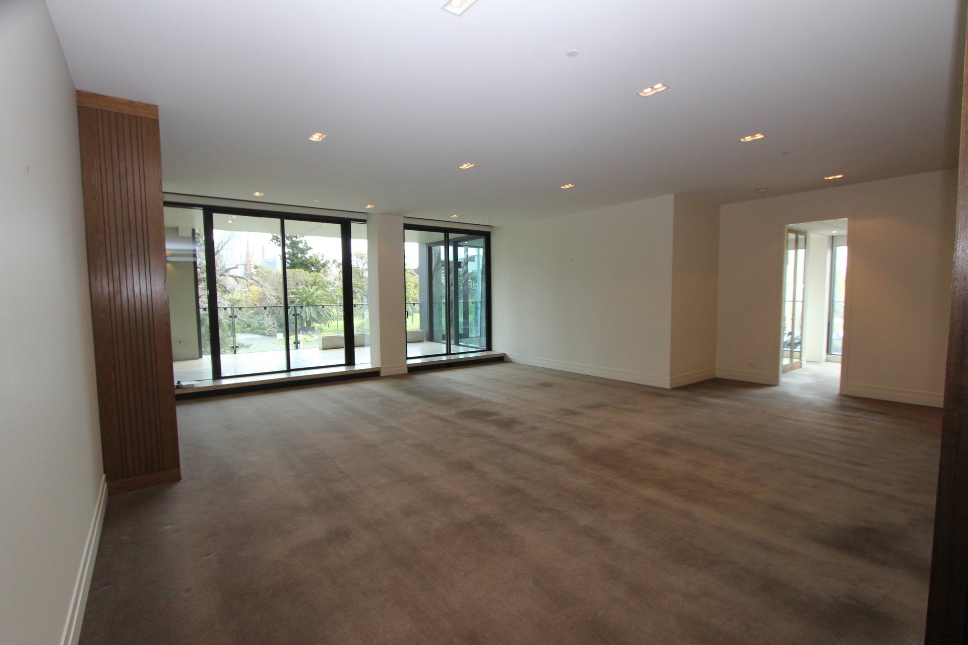 Property Gallery Thumbnail 2