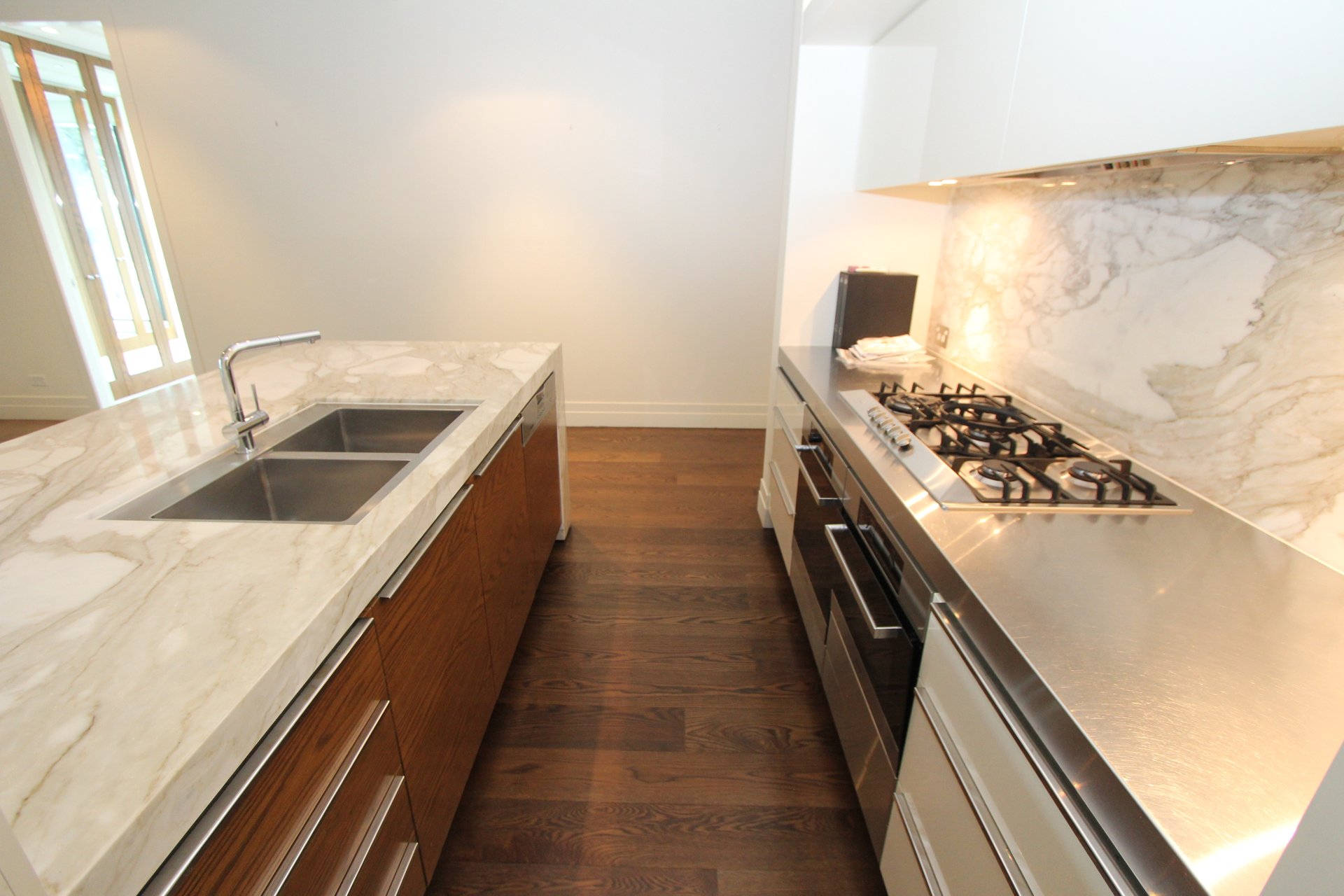 Property Gallery Thumbnail 6