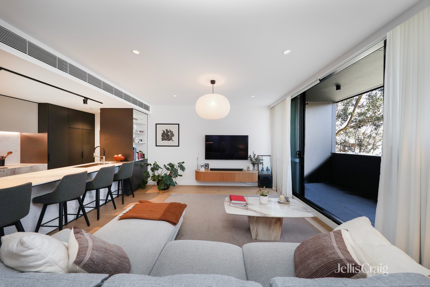 102/151 Roberts Street, Northcote image 2