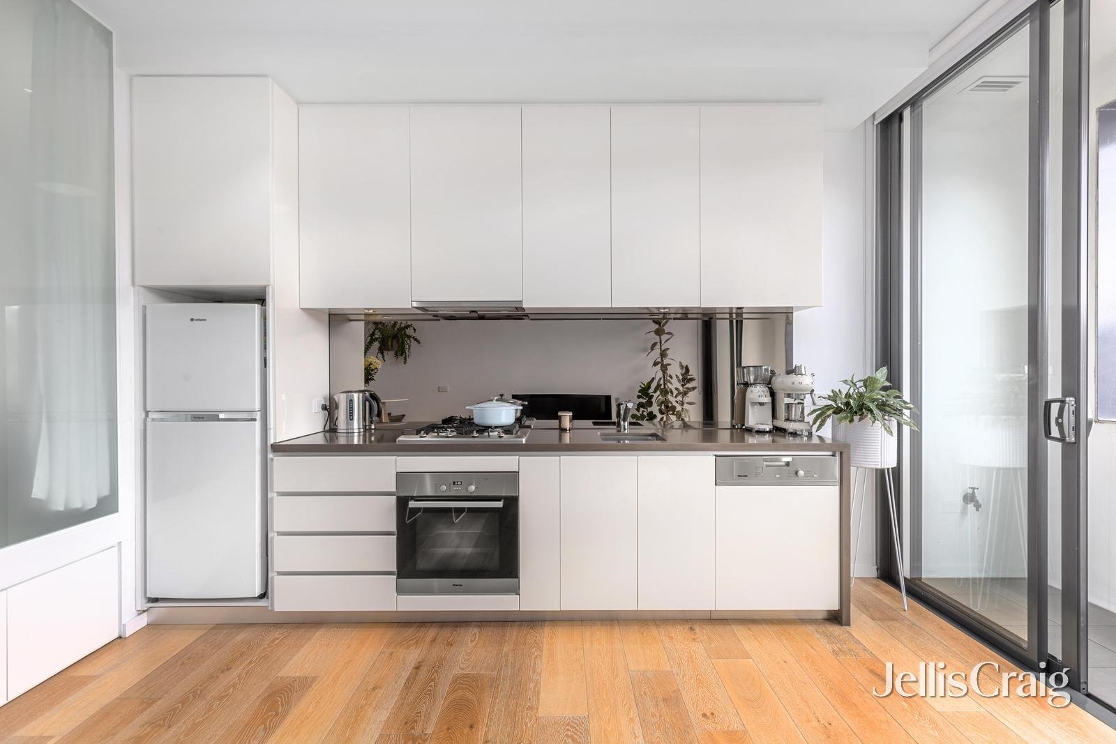 102/160 Union Road, Surrey Hills image 3