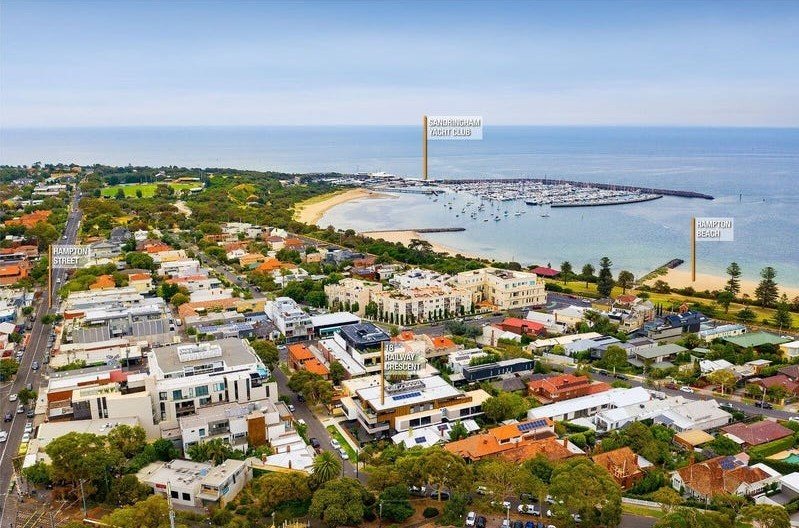 102/18 Railway Crescent, Hampton image 12