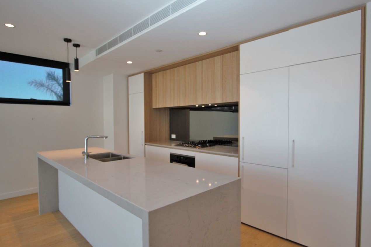 102/18 Railway Crescent, Hampton image 3