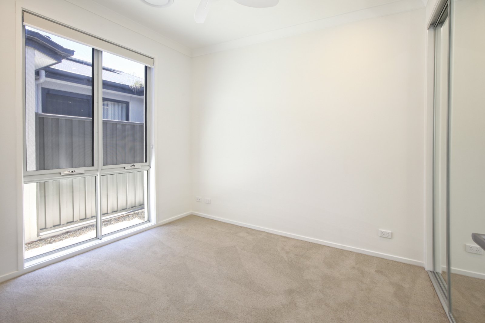 Property Gallery Thumbnail 8