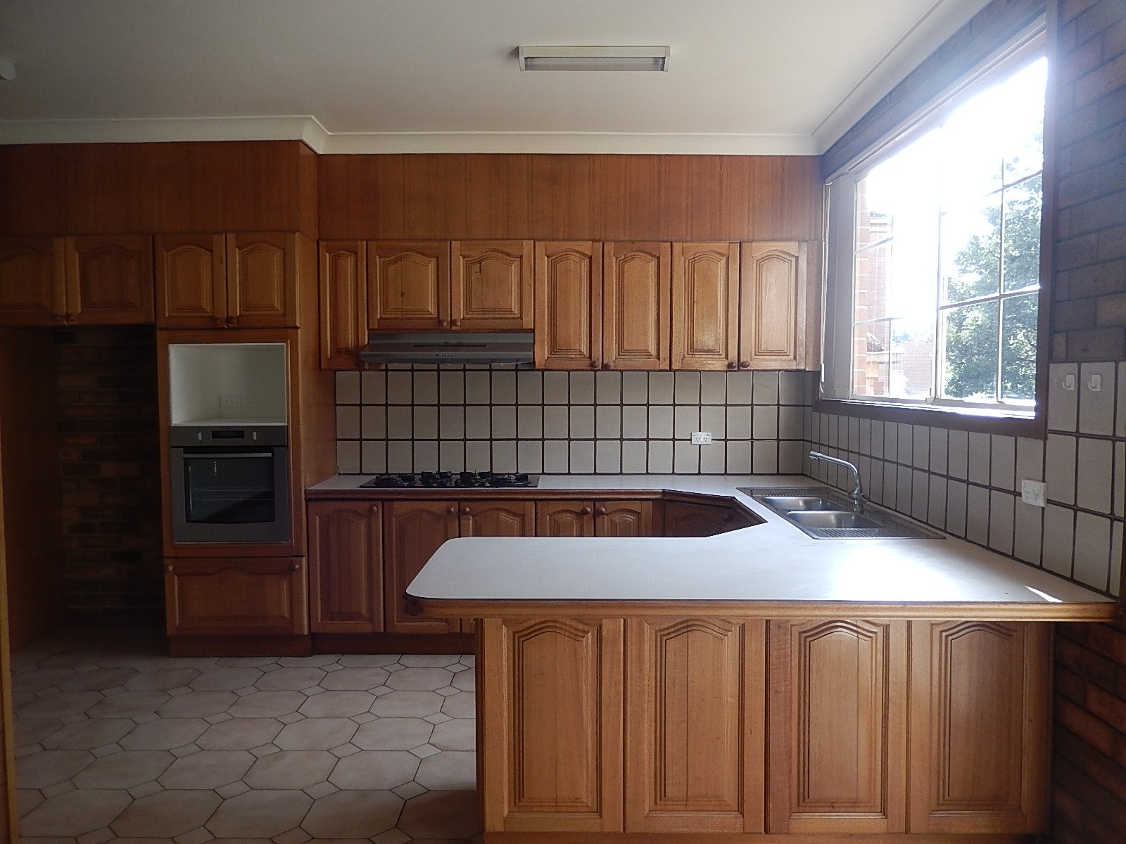 10/219 Mahoneys Road, Forest&nbsp;Hill image 2