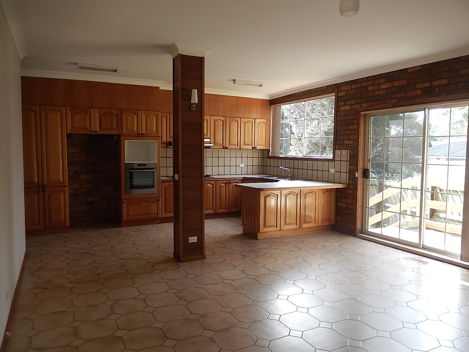 10/219 Mahoneys Road, Forest&nbsp;Hill image 9