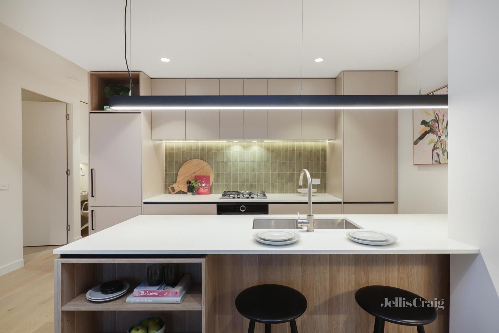 102/19 Wilkinson Street, Brunswick image 3