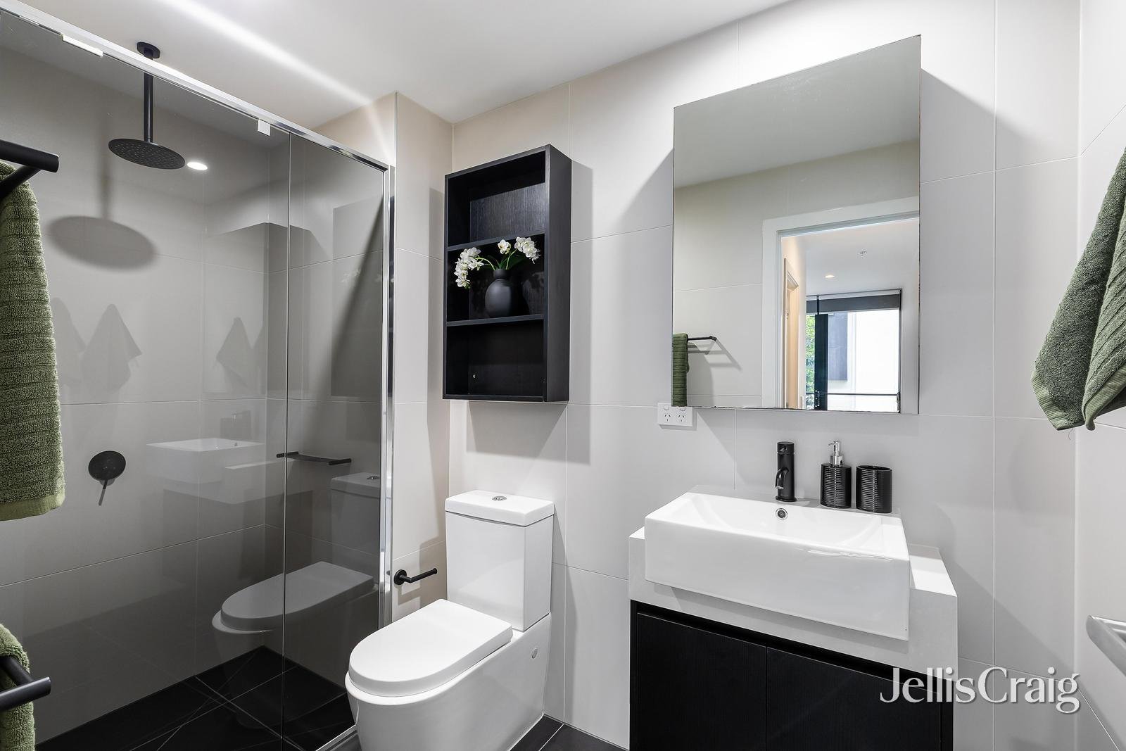 102/1a Campbell Grove, Northcote image 15