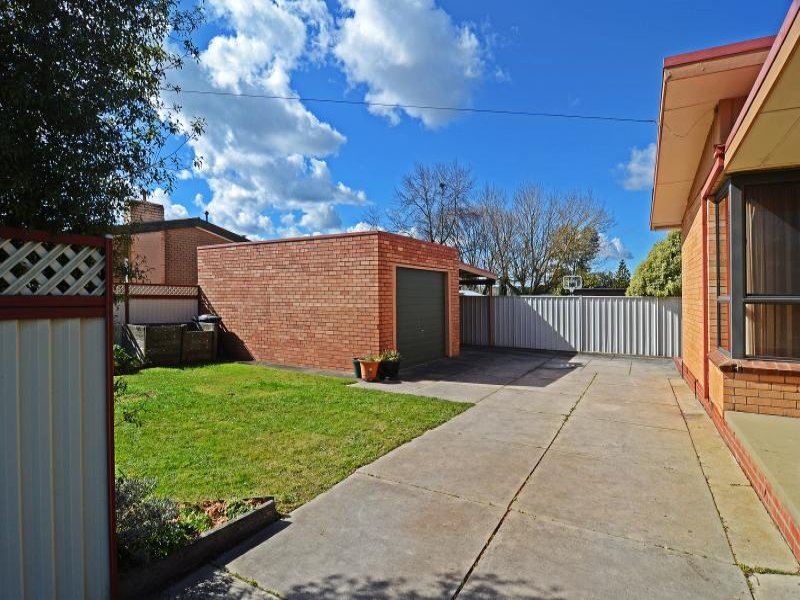 1022 Norman Street, Wendouree image 15