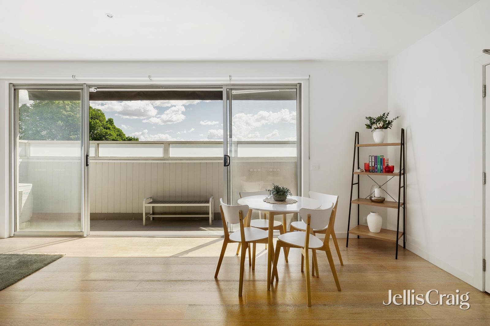 10/22 Wattle Road, Hawthorn image 4