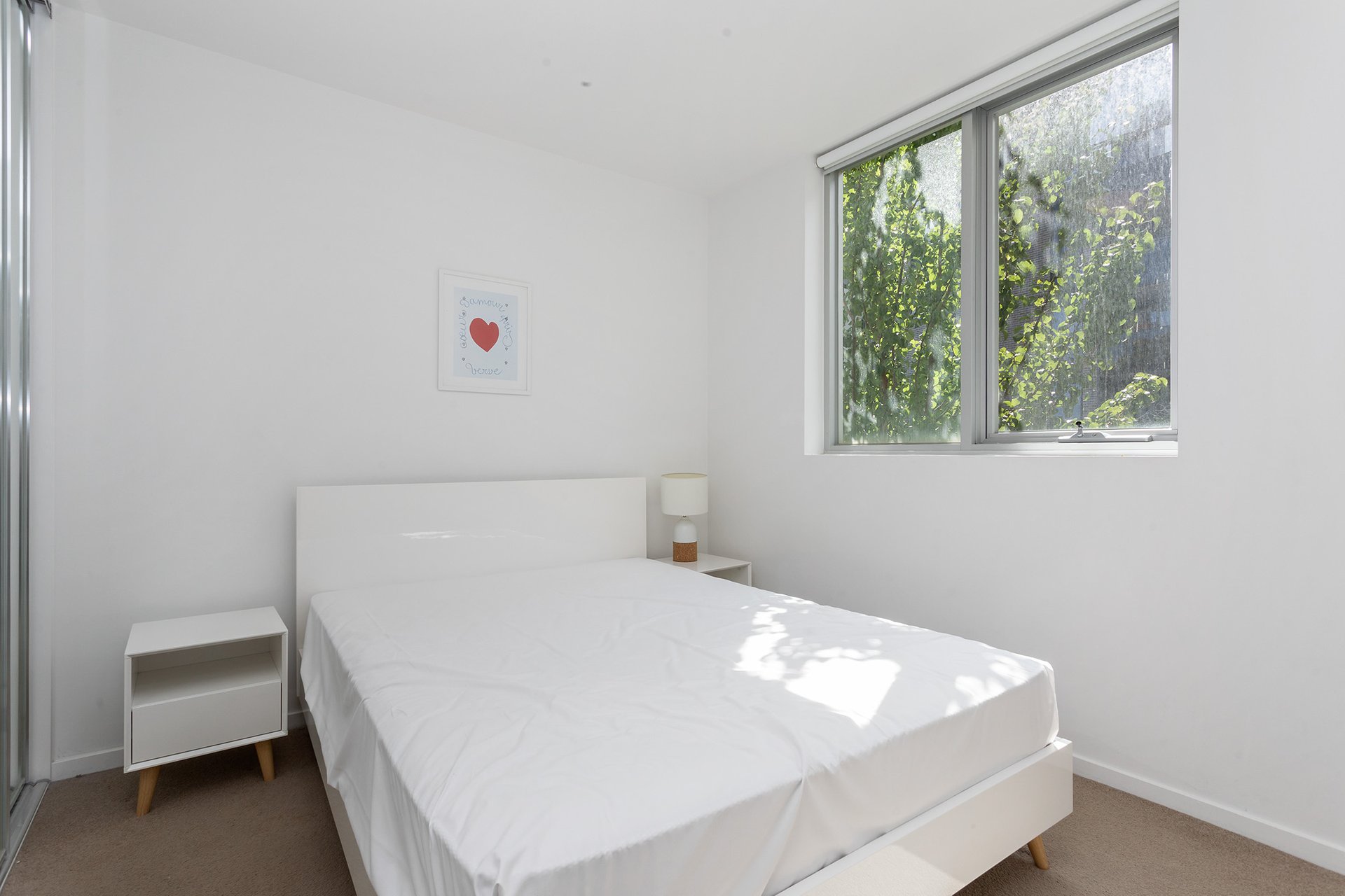 Property Gallery Thumbnail 3