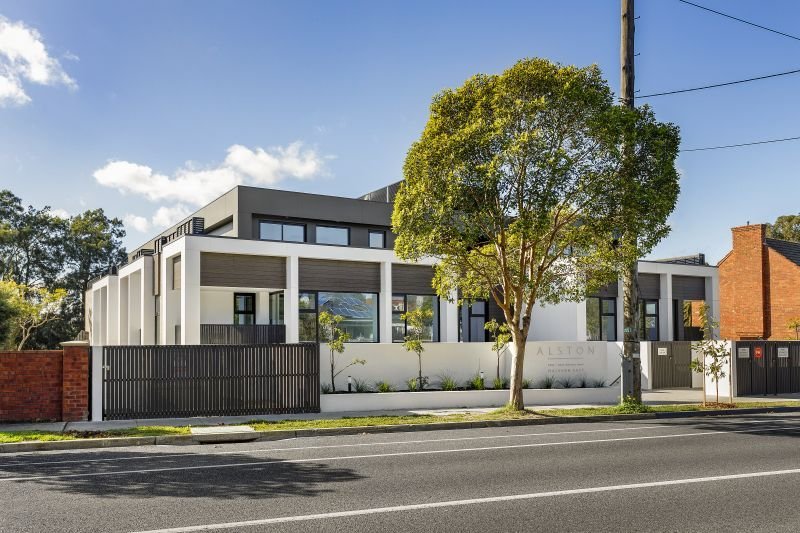 102/2053-2055 Malvern Road, Malvern East image 1