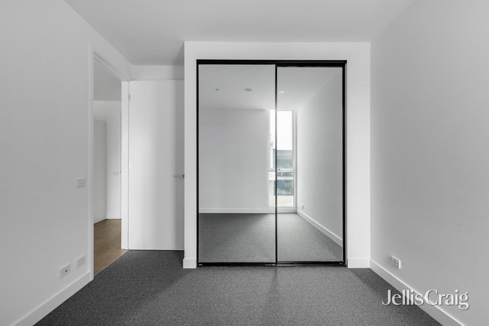 102/209 Bay Street, Brighton image 5