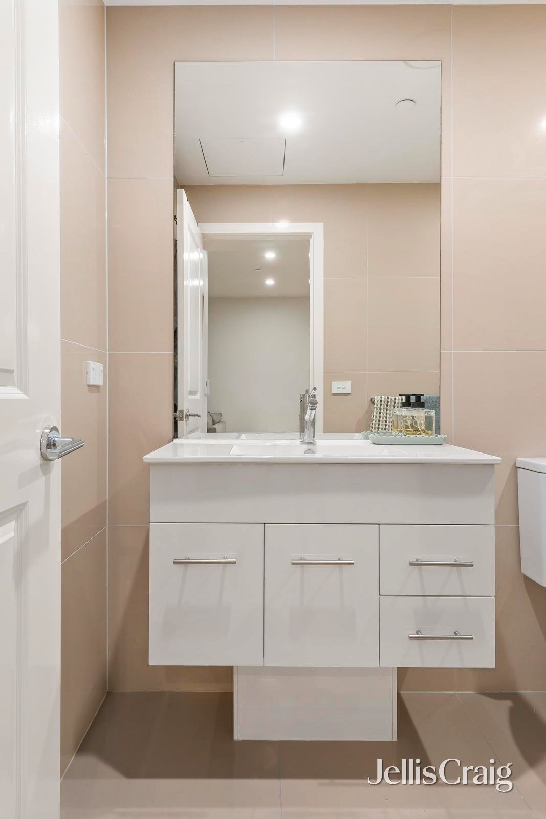 102/211 Mt Dandenong Road, Croydon image 10
