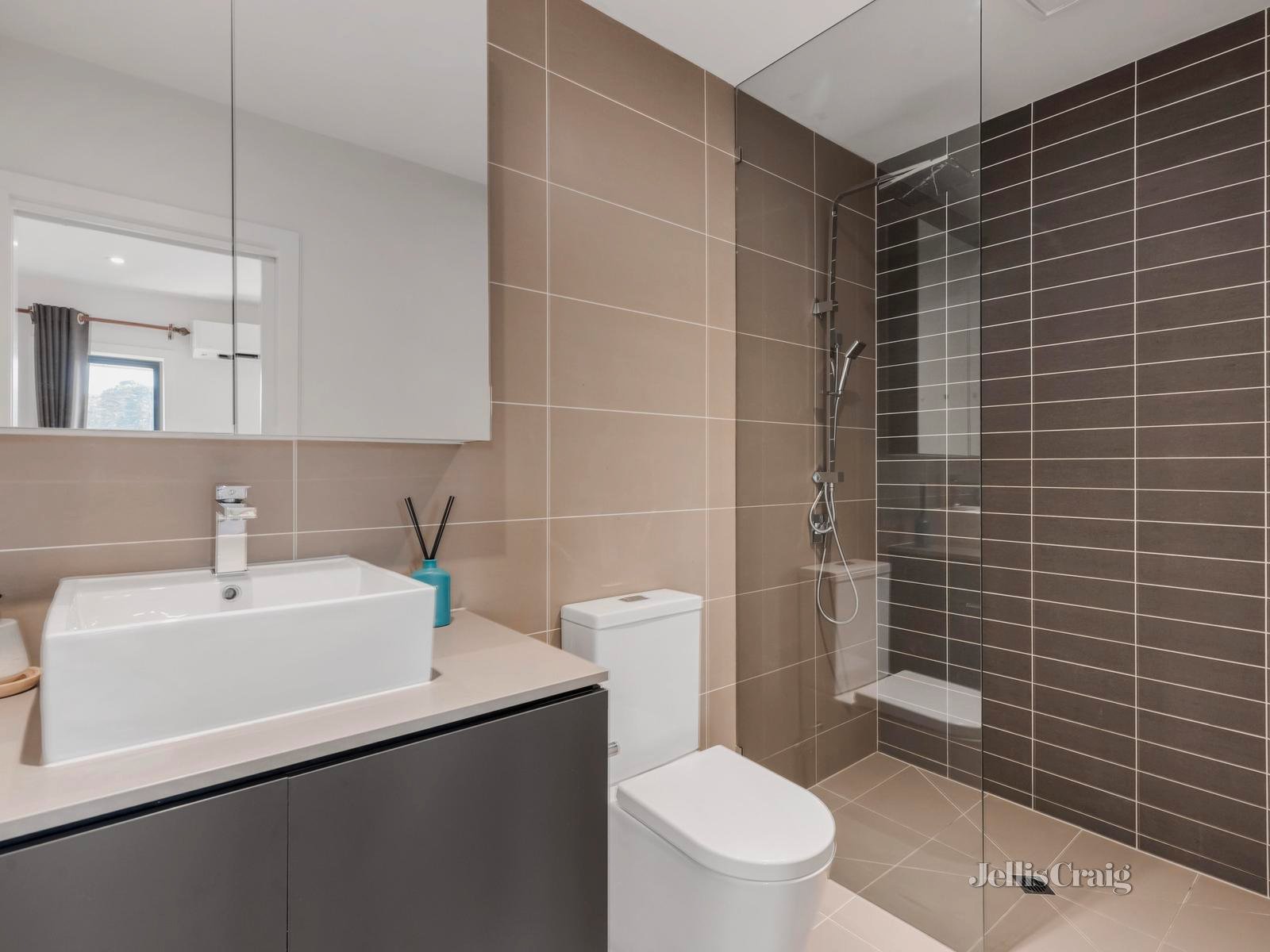 10/222 Williamsons Road, Doncaster image 7