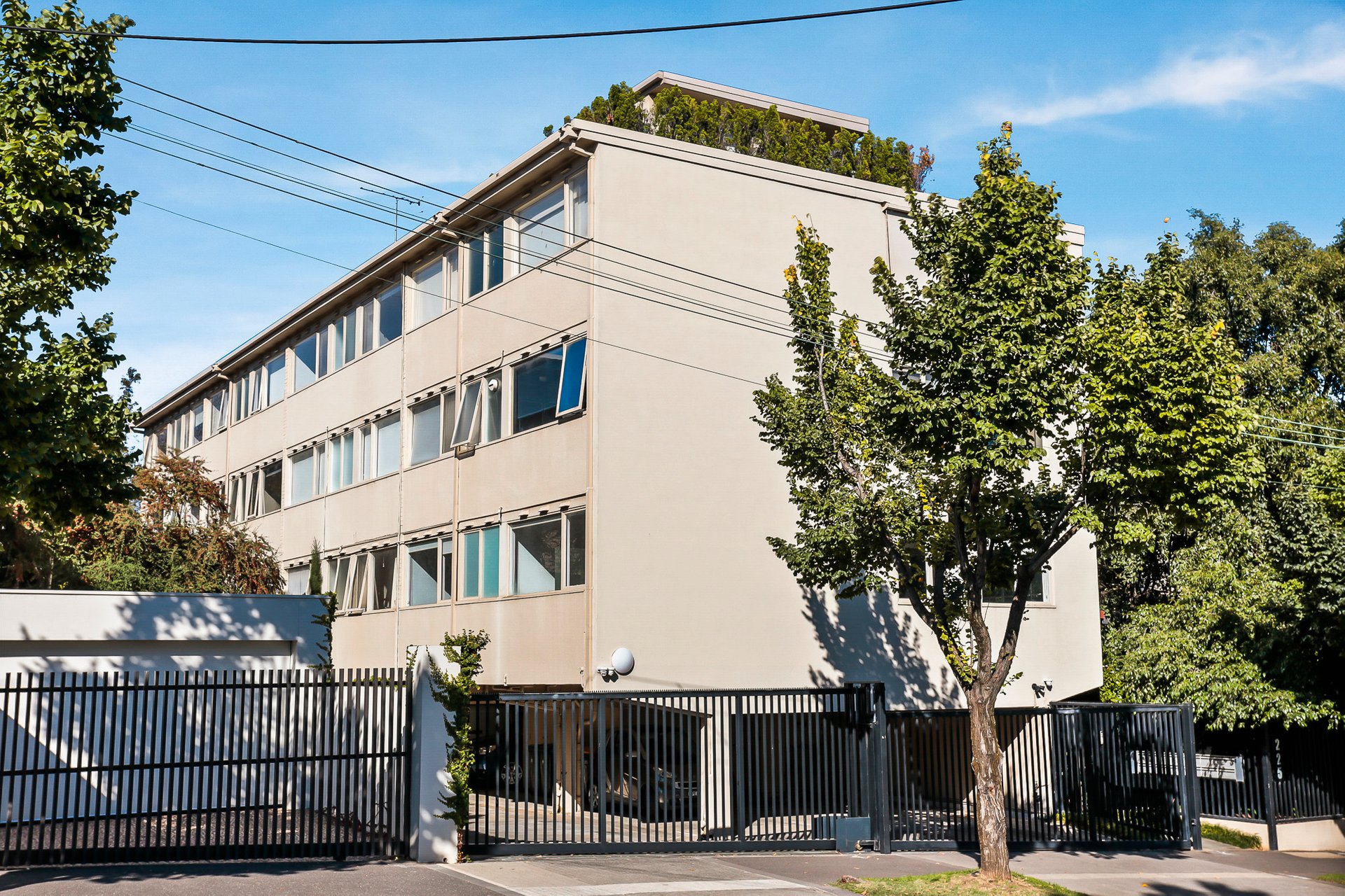 Property Gallery - Main Image