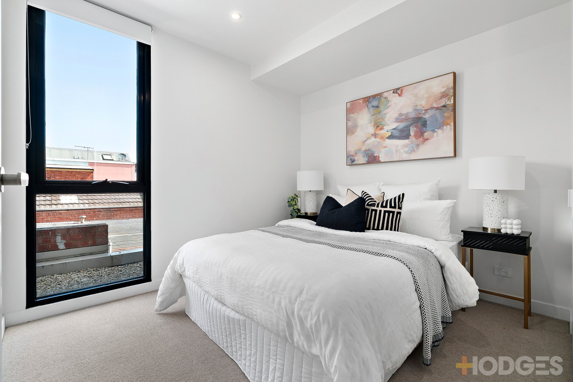 102 / 293-295 Hampton Street Hampton