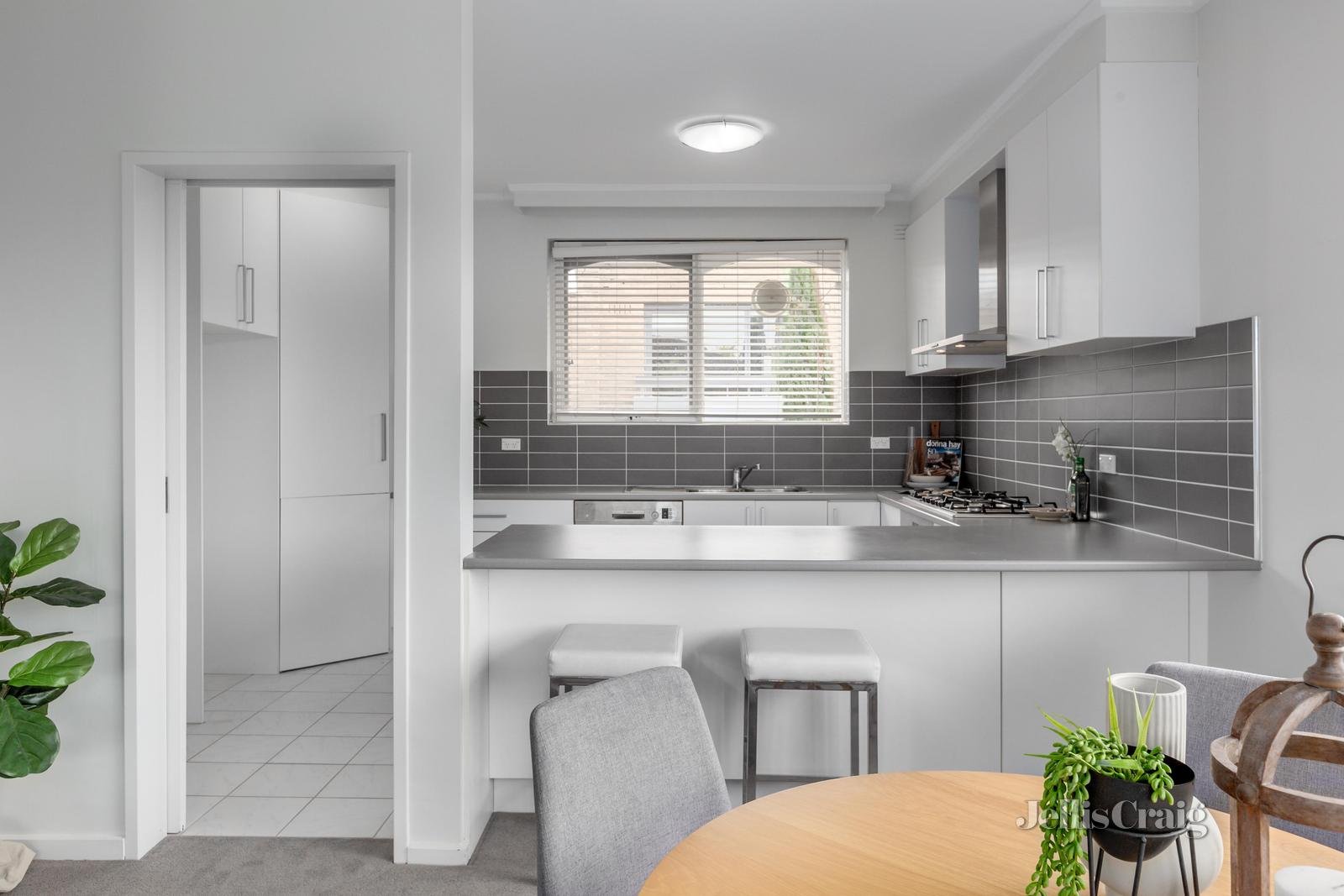 10/23 Auburn Grove, Hawthorn East image 4