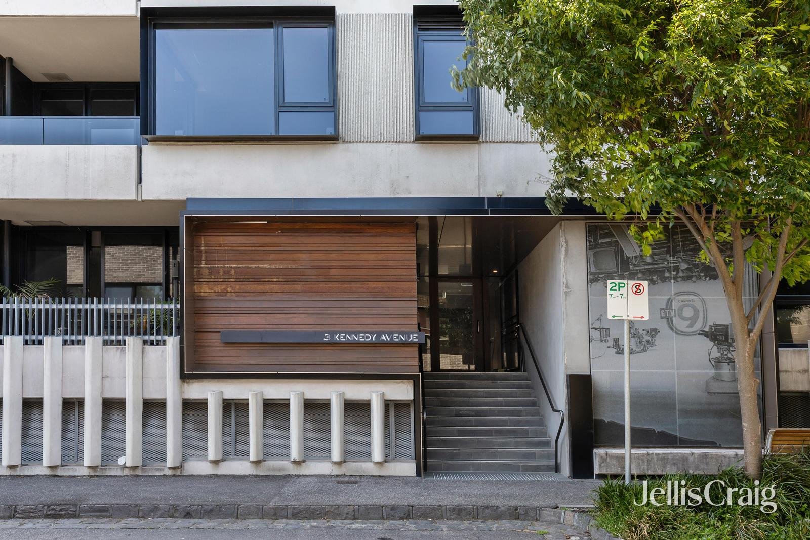 102/3 Kennedy Avenue, Richmond image 10