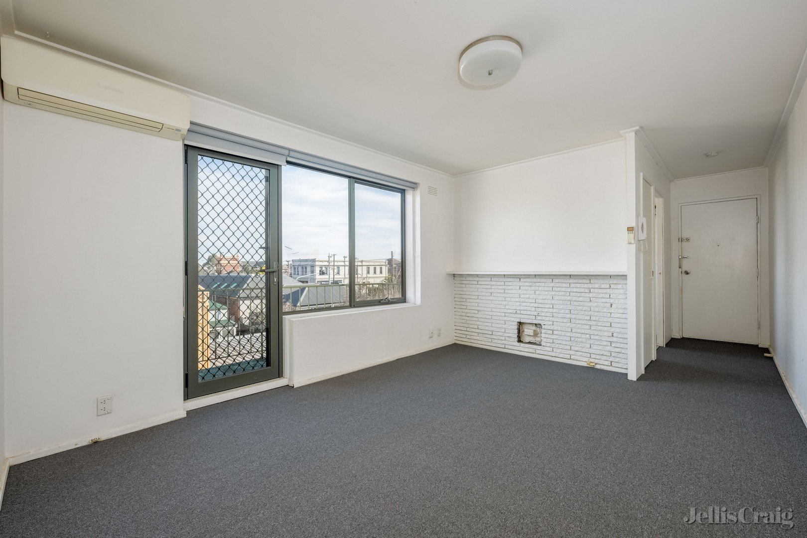 10/23 Maribyrnong Road, Ascot Vale image 1