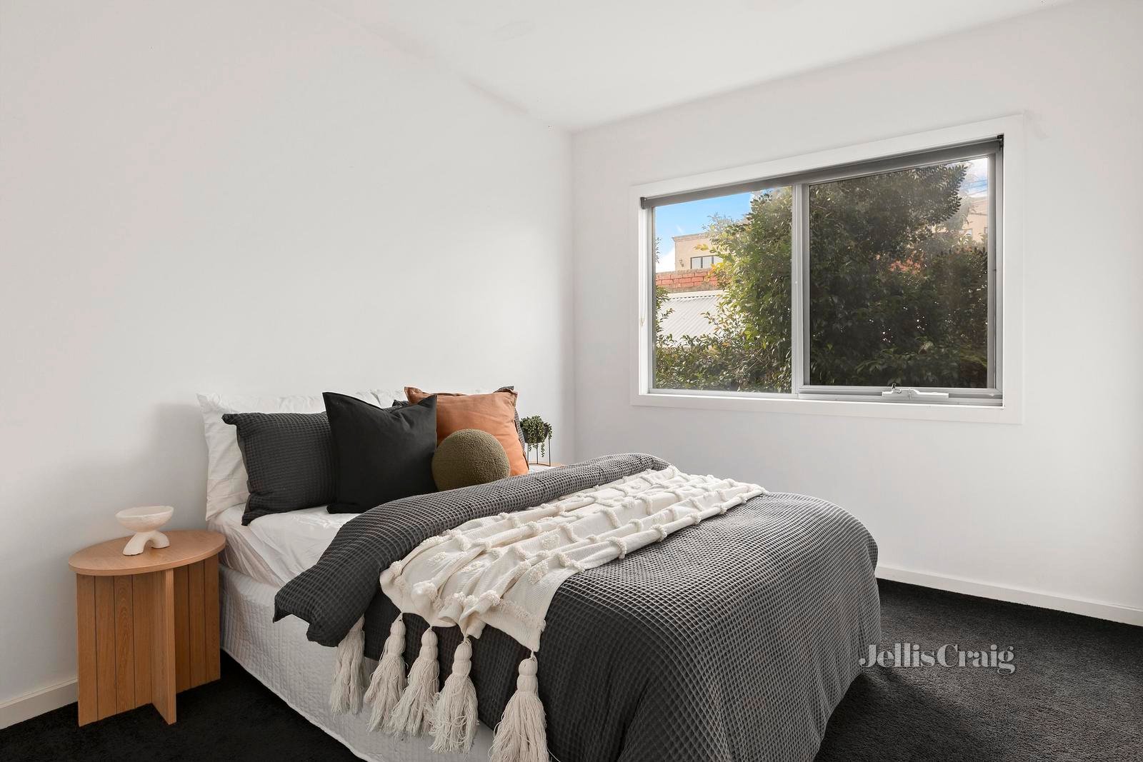 102/305 Buckley Street, Aberfeldie image 5