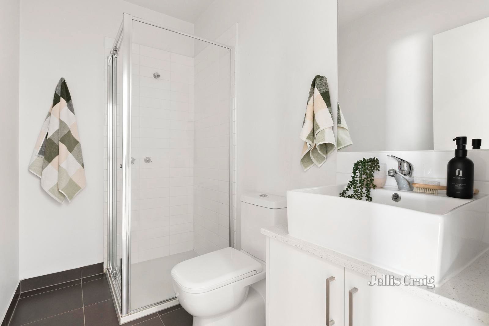 102/305 Buckley Street, Aberfeldie image 7