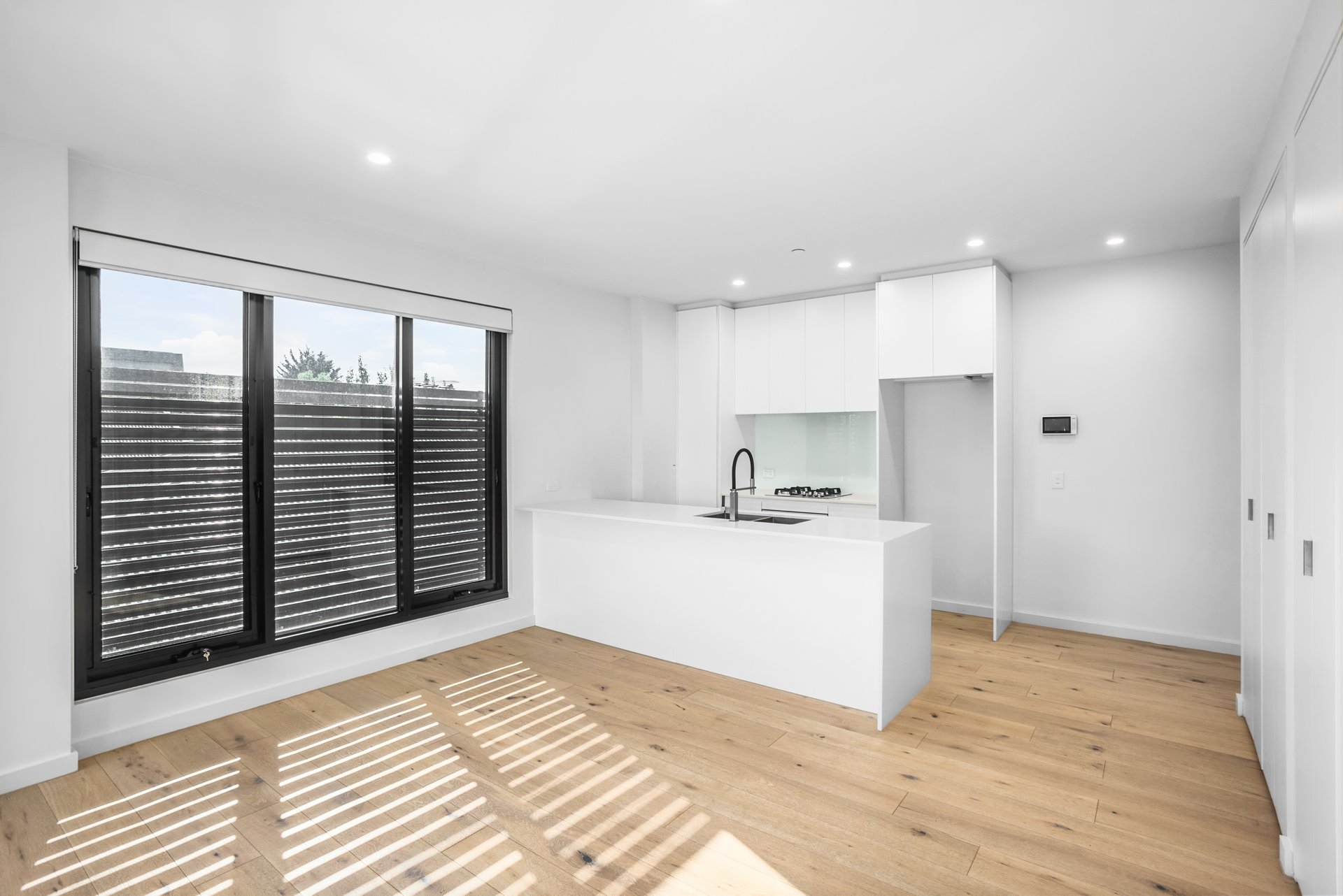 Property Gallery Thumbnail 2
