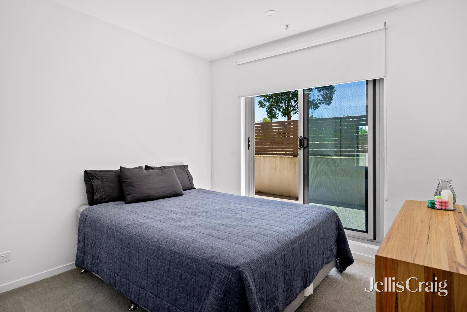 102/330 Manningham Road, Doncaster image 9