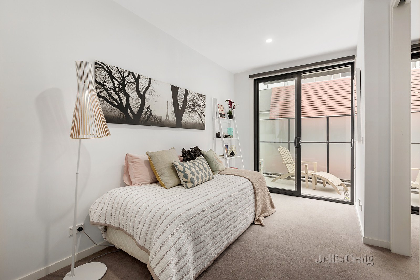 102/4 Beavers Road, Northcote image 9