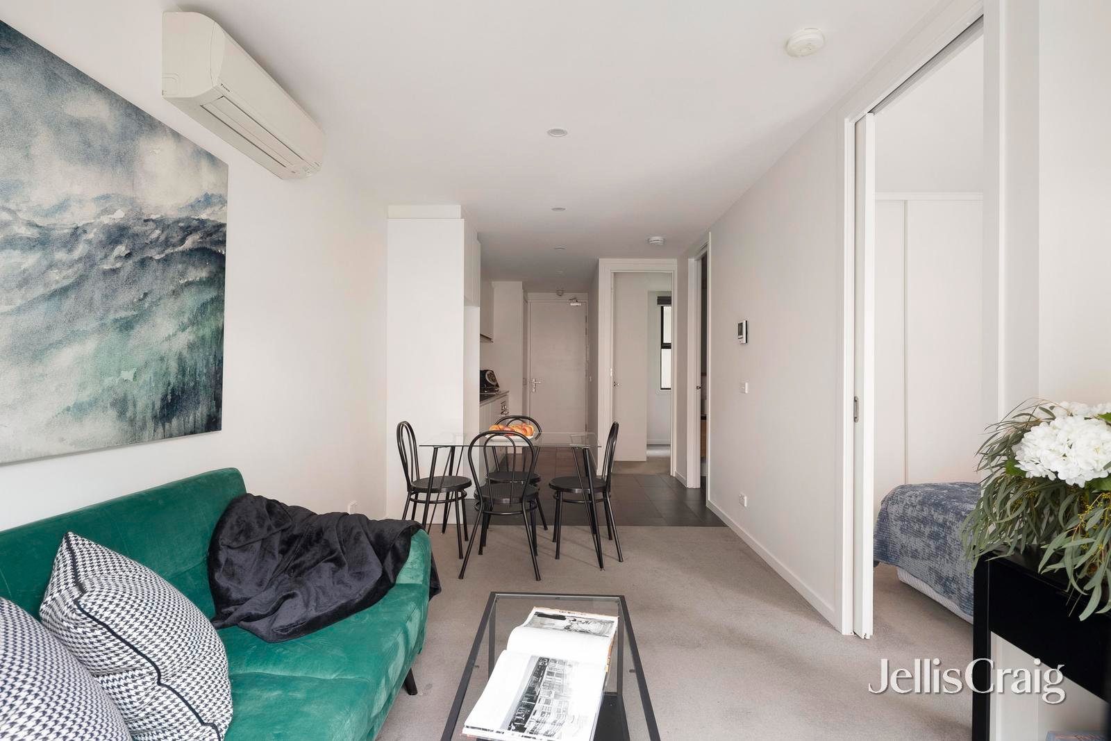 102/4 Beavers Road, Northcote image 9