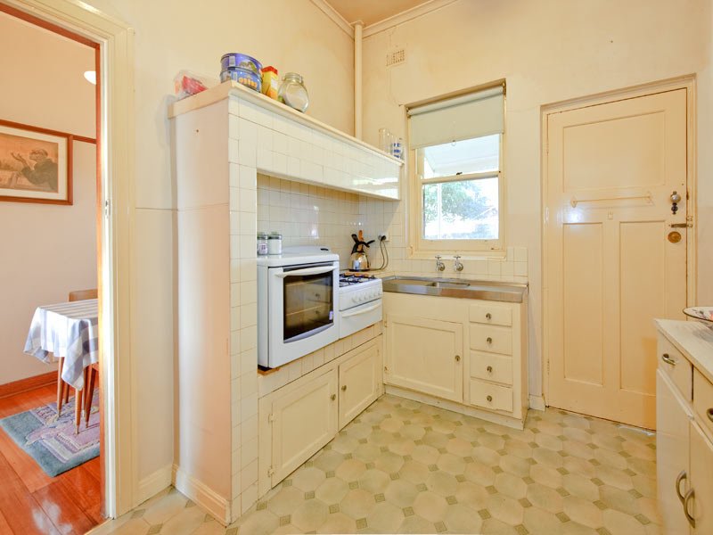 1024 Burke Road, Balwyn image 3