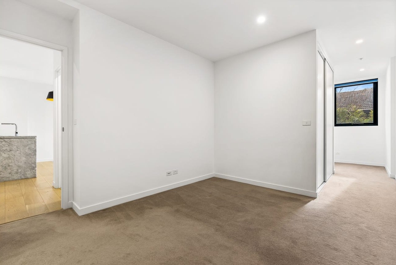 102/5 Sovereign Point Court, Doncaster image 6
