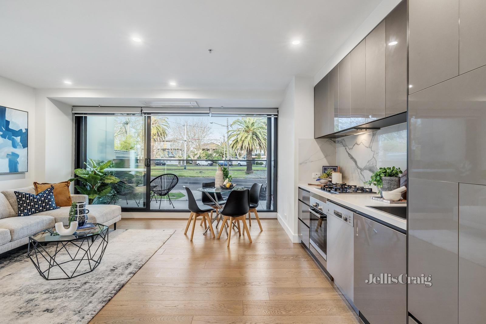 102/523 Dandenong Road, Armadale image 3