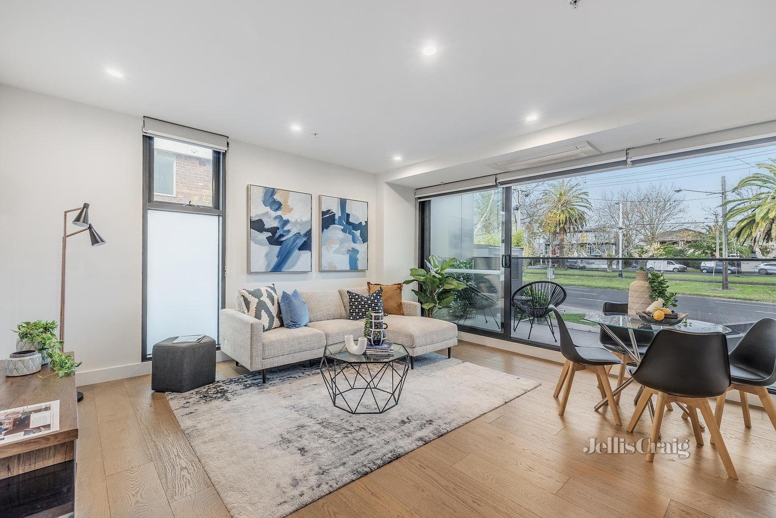 102/523 Dandenong Road, Armadale image 4
