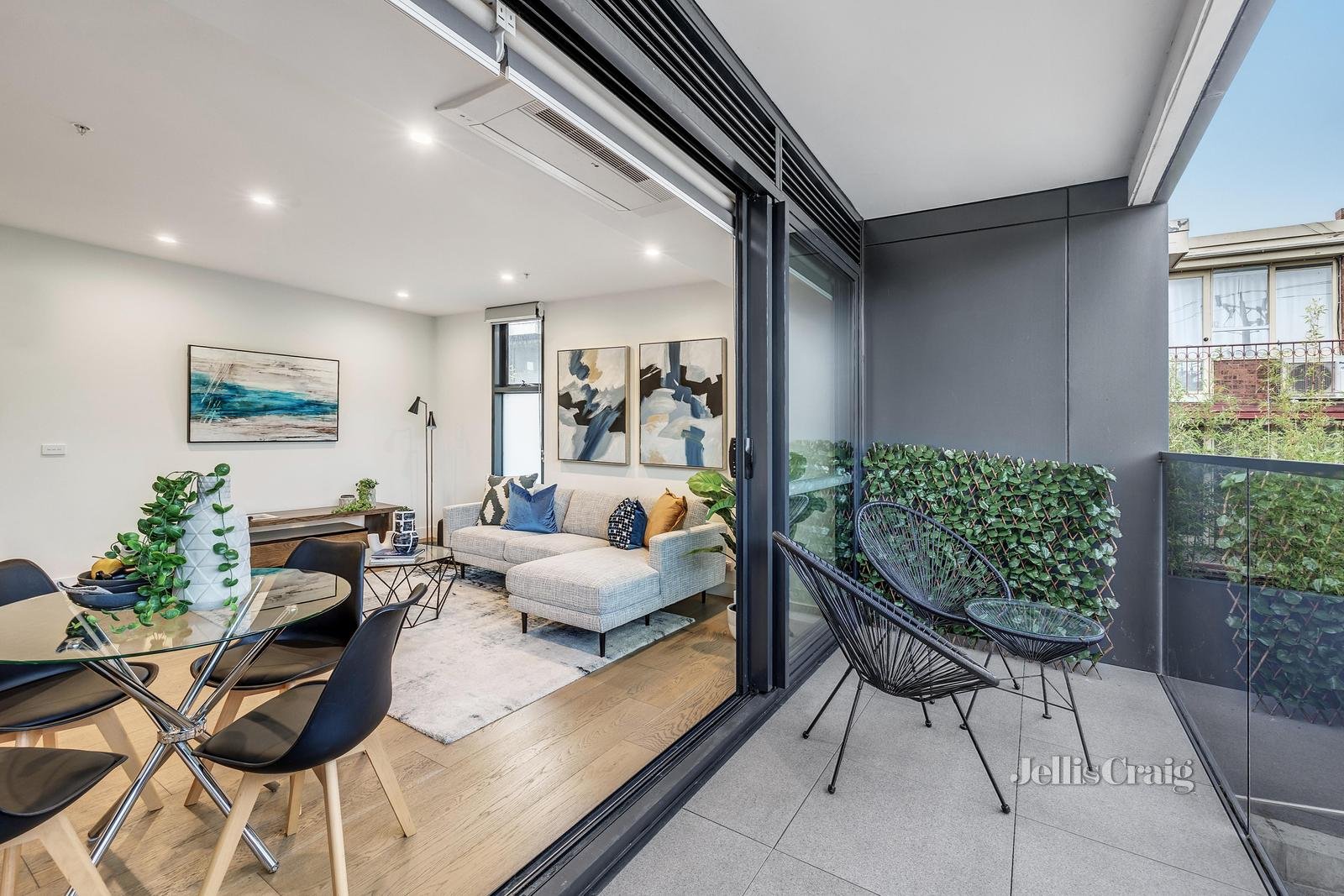 102/523 Dandenong Road, Armadale image 5