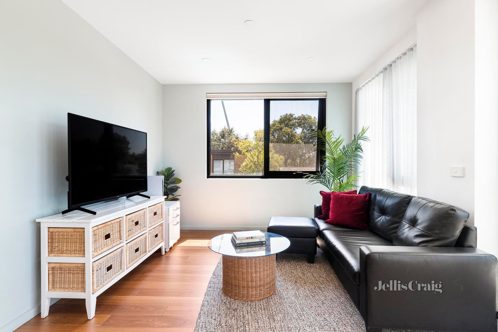 102/57 Station Street, Fairfield image 5