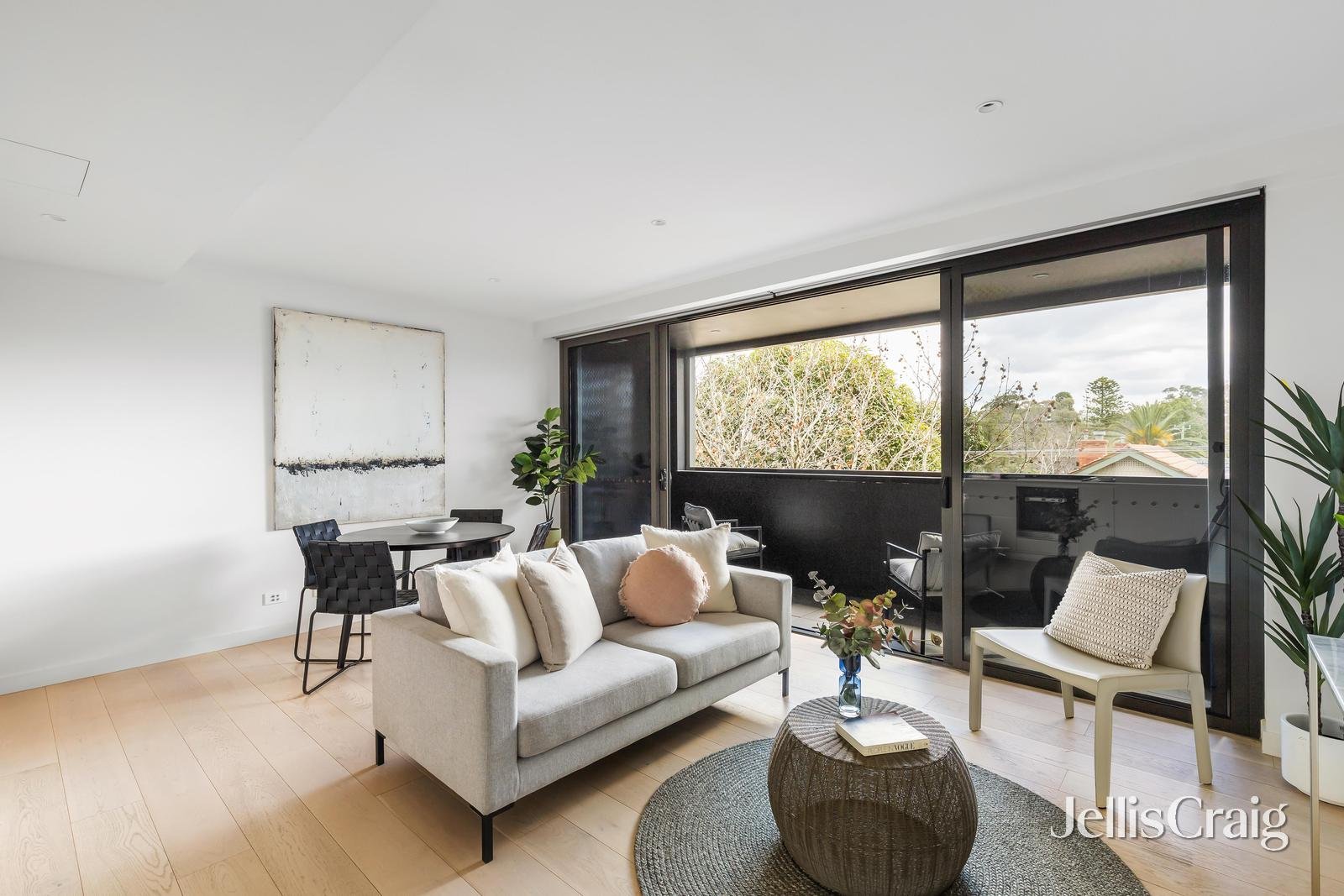 102/59 Canterbury Road, Canterbury image 2