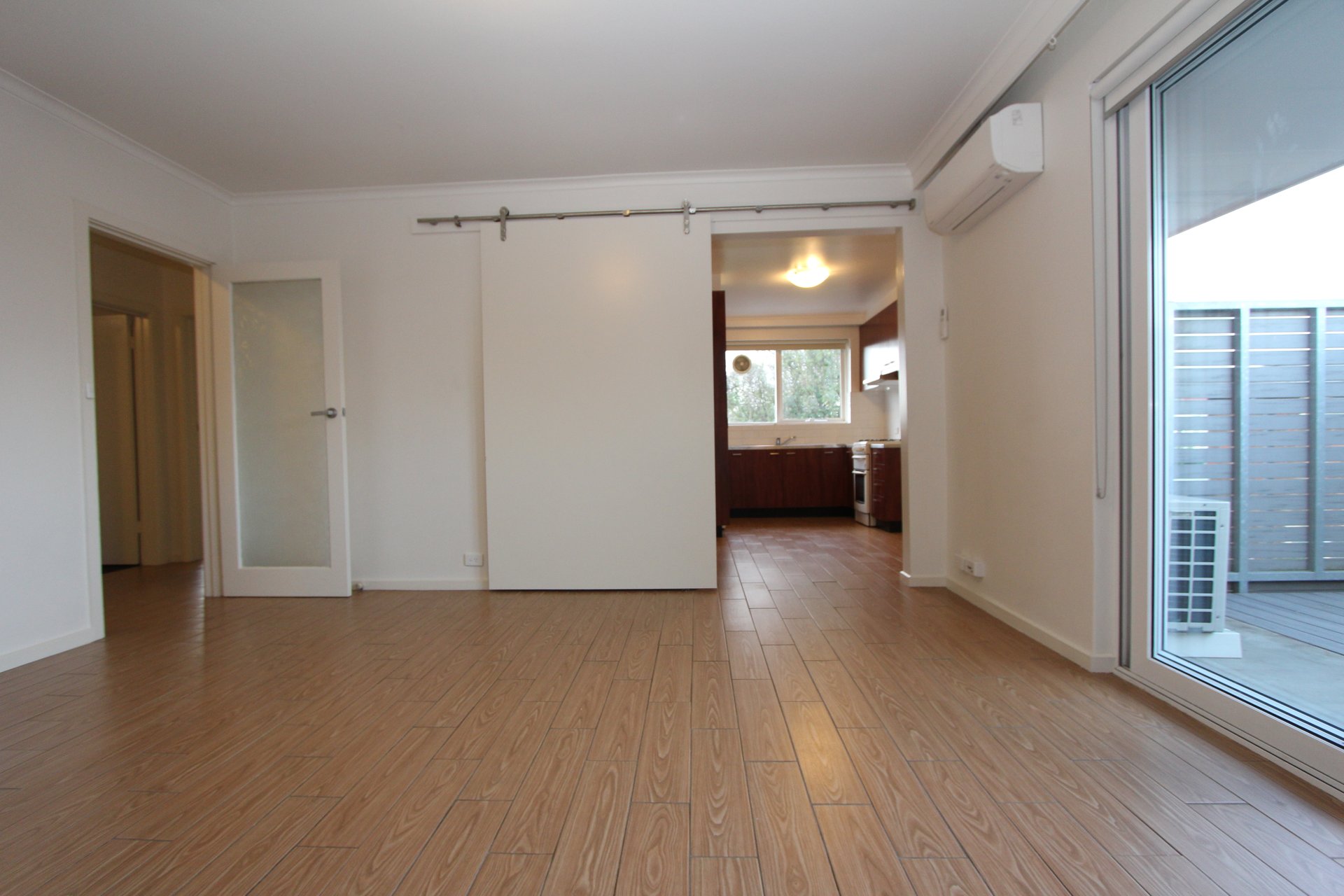 Property Gallery Thumbnail 3