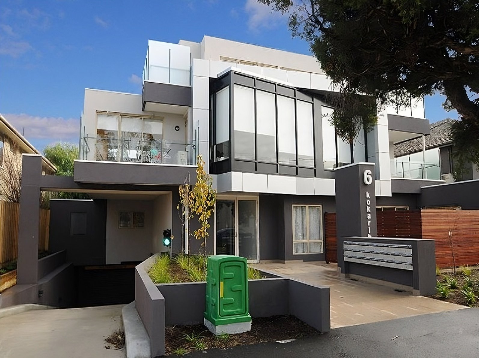 102/6 Kokaribb Road, Carnegie image 7
