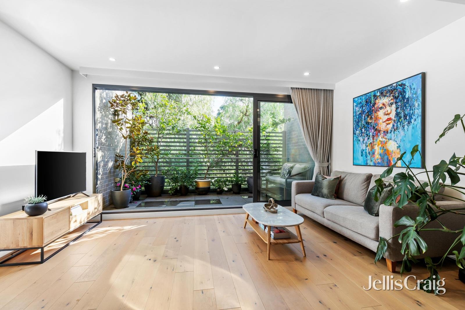 102/6 Power Avenue, Hawthorn image 4