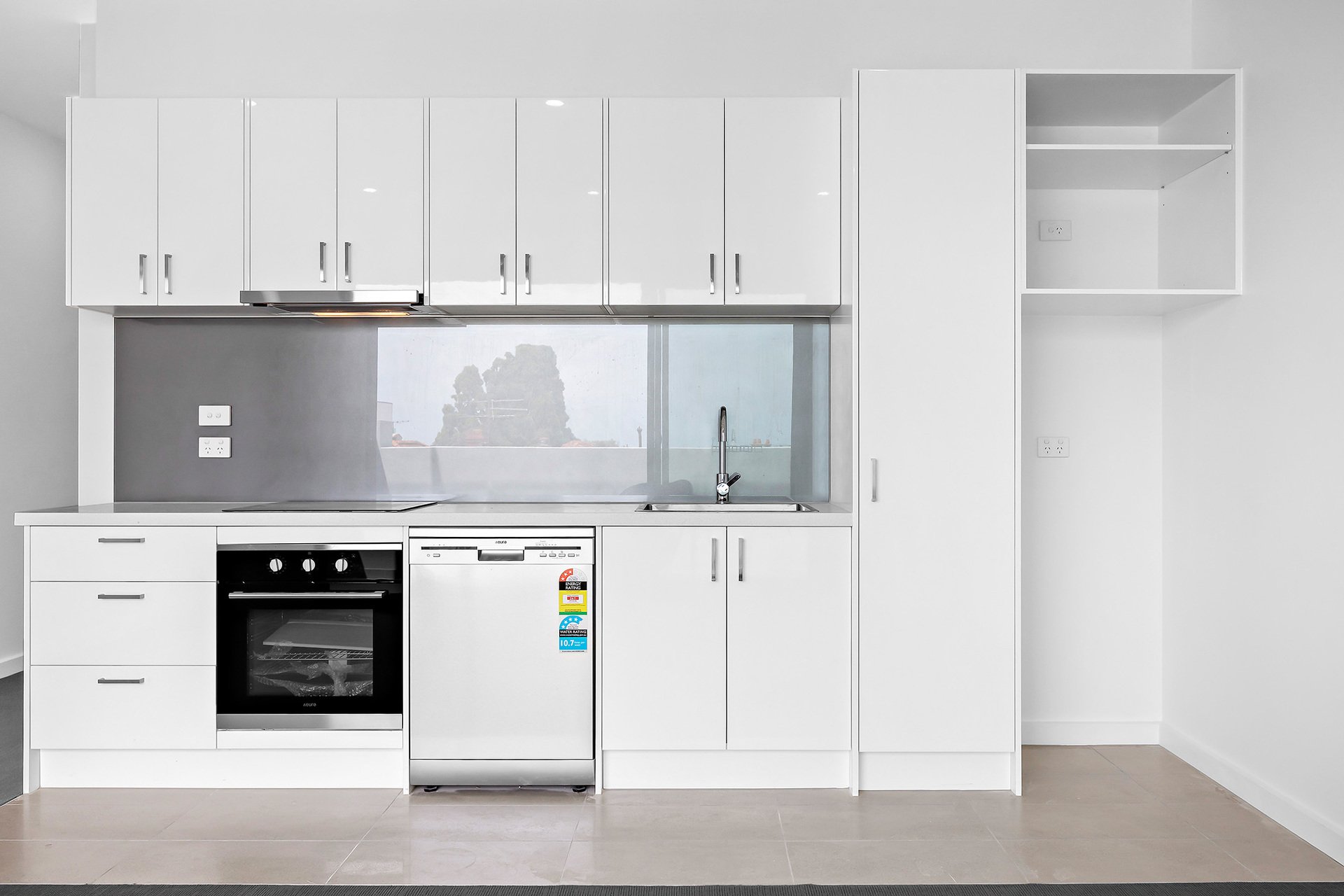 Property Gallery Thumbnail 3