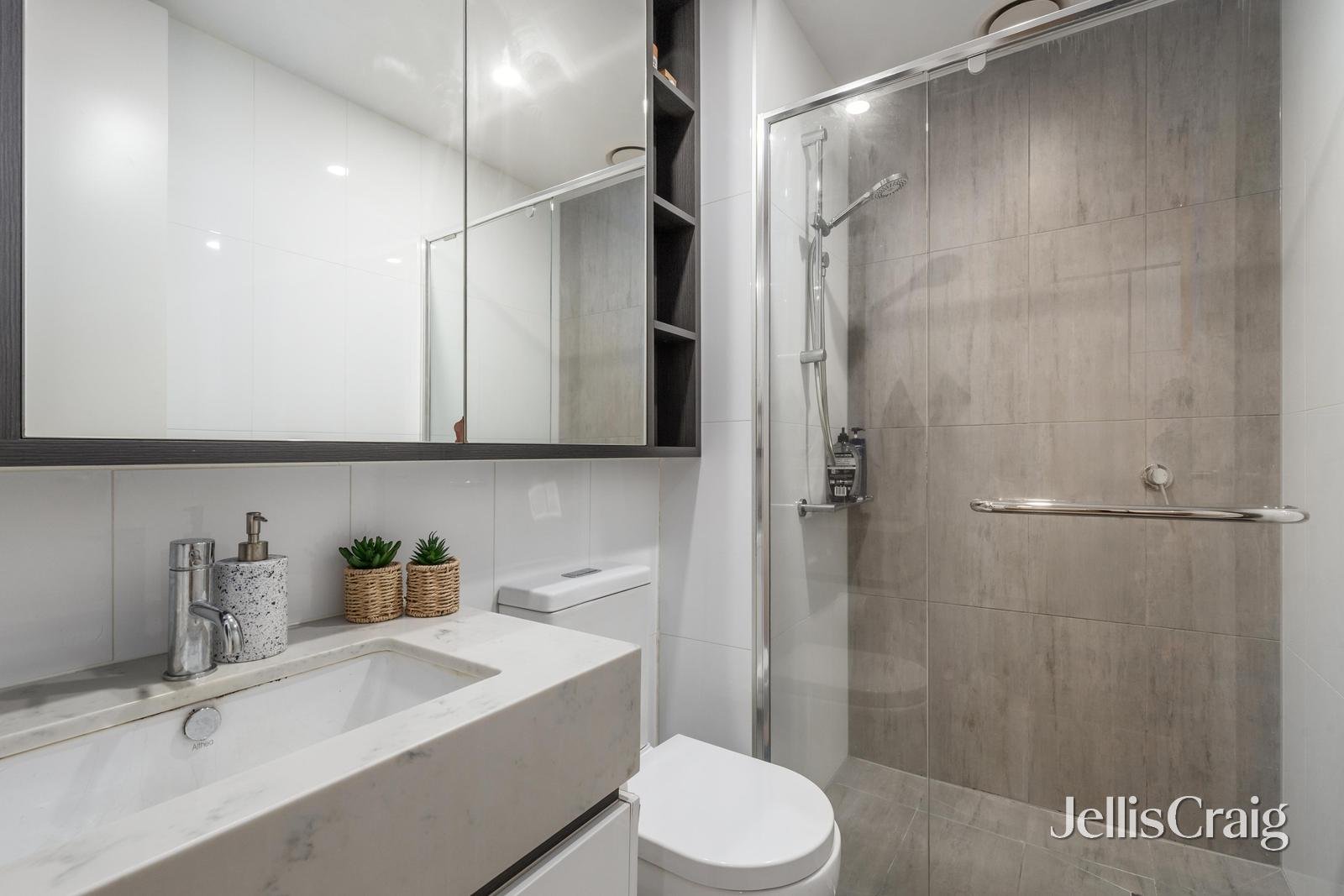 102/629 Canterbury Road, Surrey&nbsp;Hills image 8